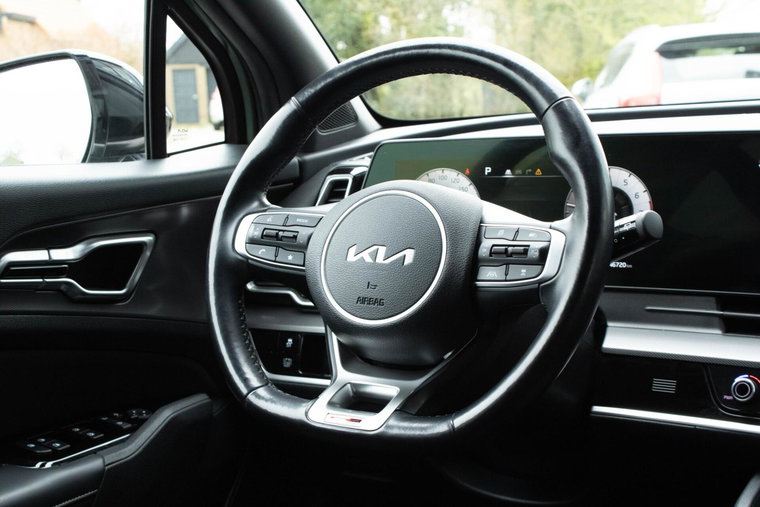 Vehicle Image 36