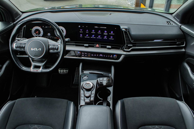 Vehicle Image 37