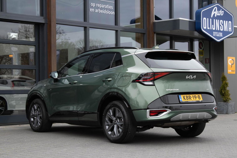 Vehicle Image 11