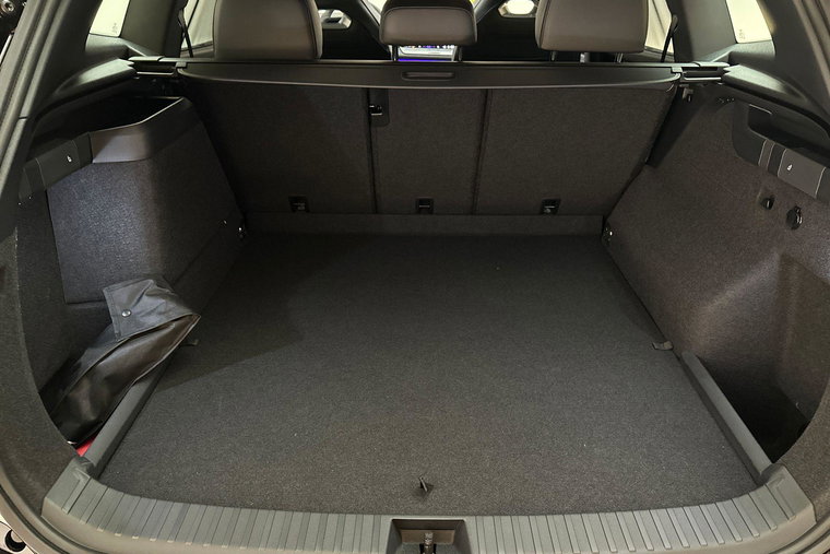 Vehicle Image 37