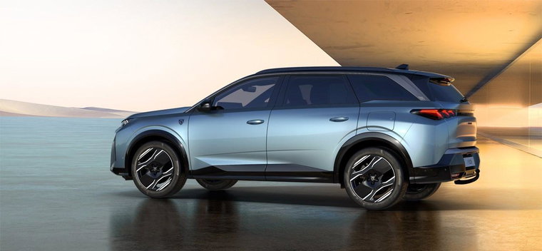 Vehicle Image 5