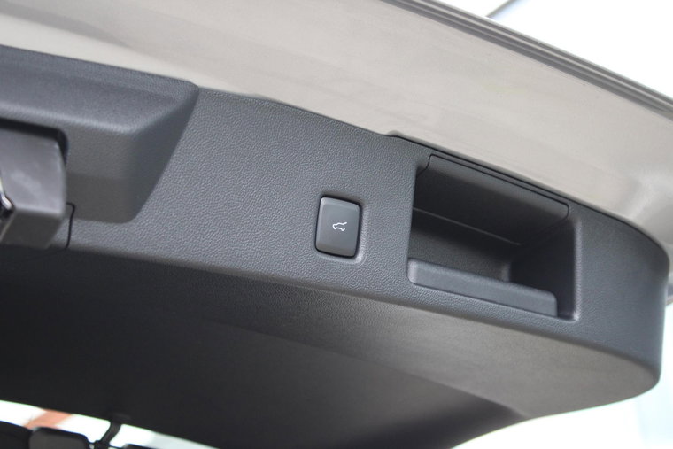 Vehicle Image 47