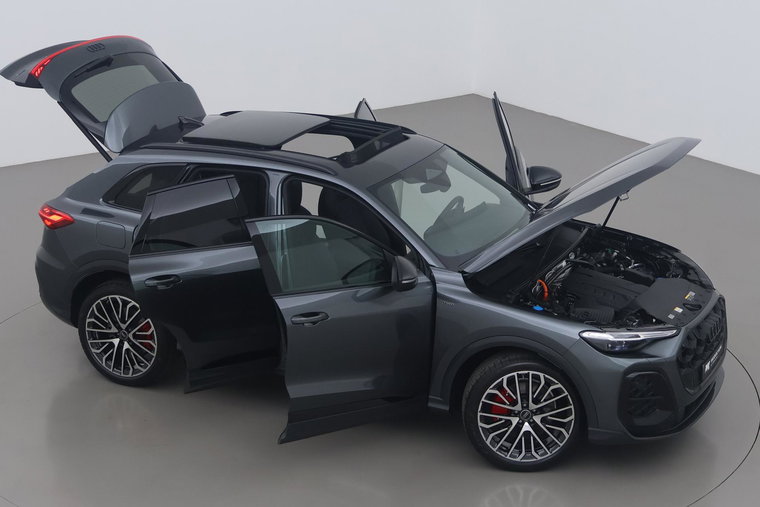 Vehicle Image 6