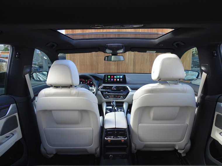 Vehicle Image 37
