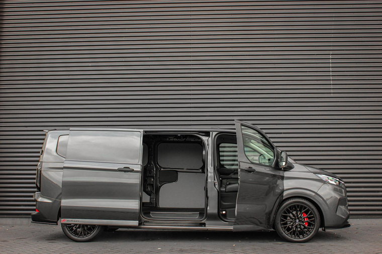 Vehicle Image 8