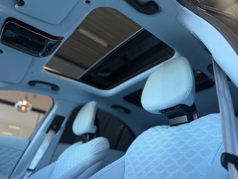 Vehicle Image 45