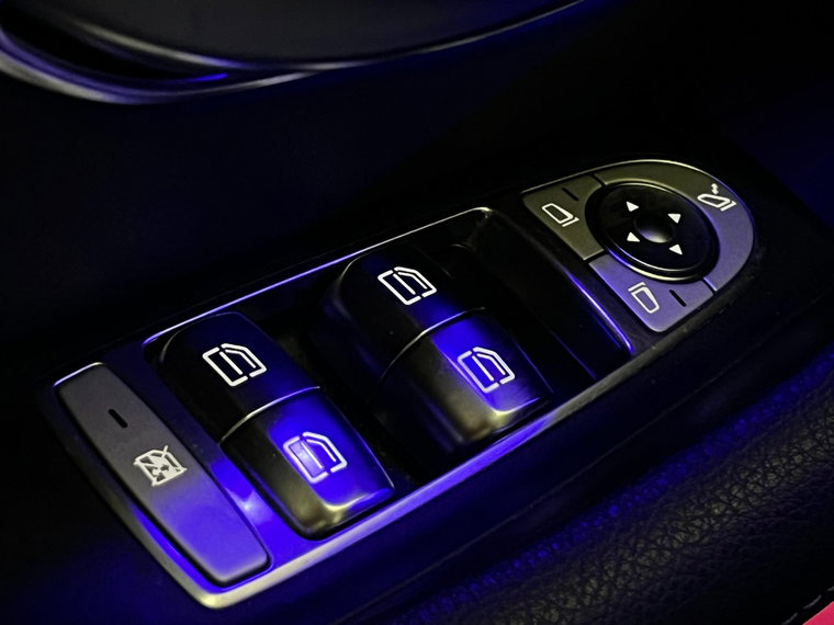 Vehicle Image 24