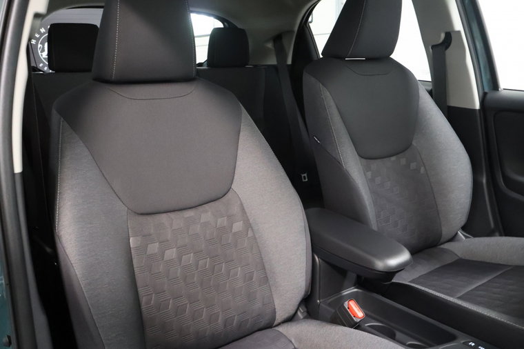 Vehicle Image 12
