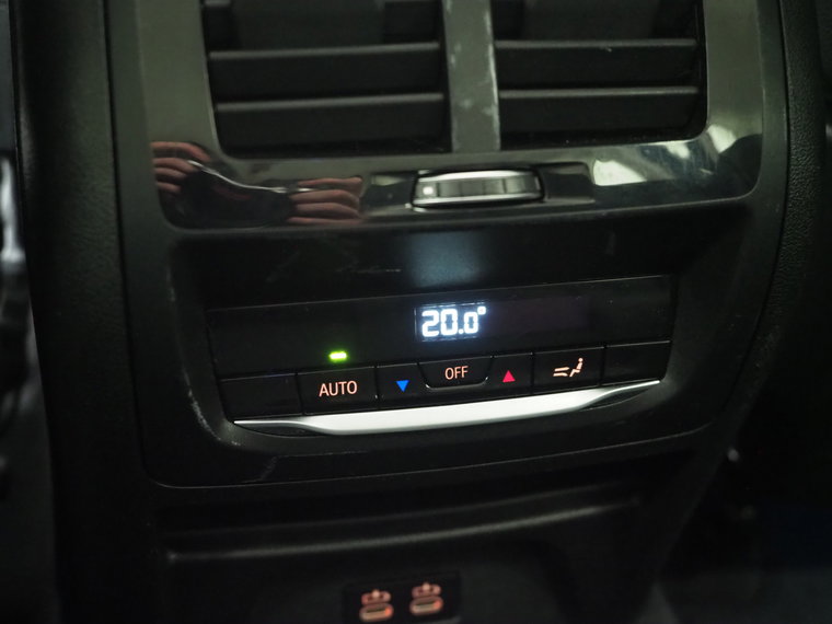 Vehicle Image 34