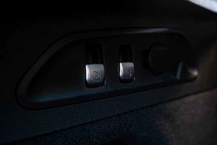 Vehicle Image 48