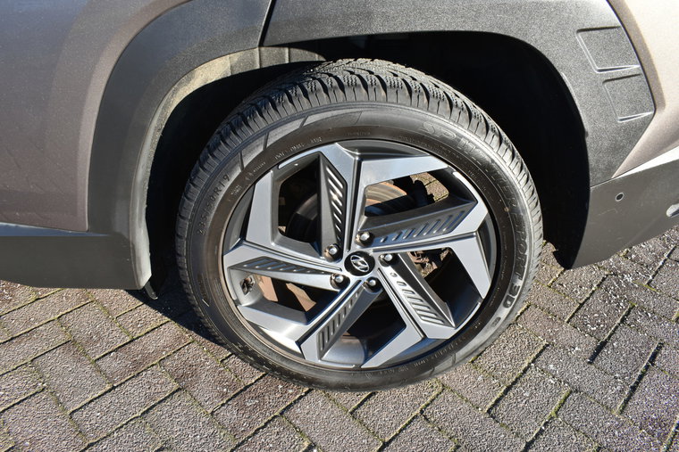 Vehicle Image 17