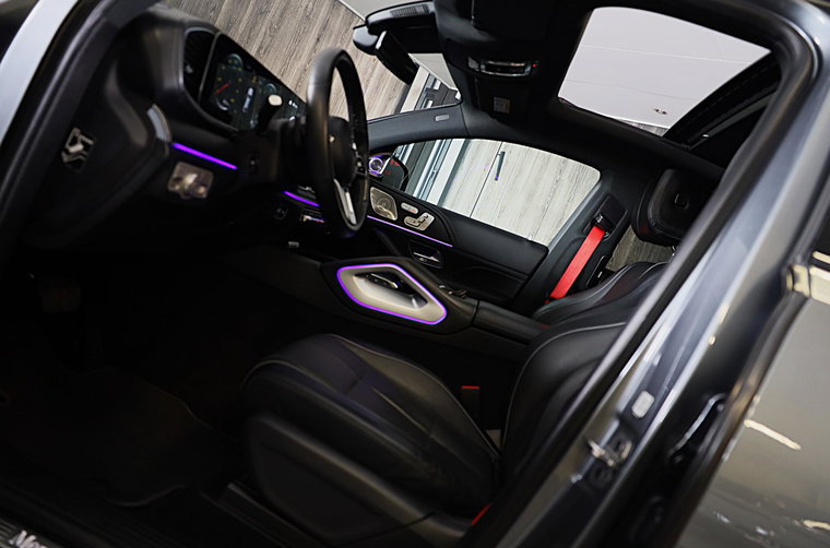 Vehicle Image 7