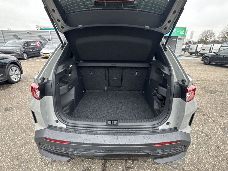 Vehicle Image 19
