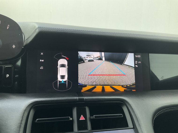 Vehicle Image 38
