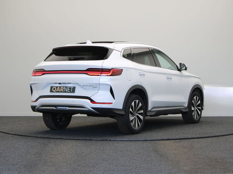 Vehicle Image 17