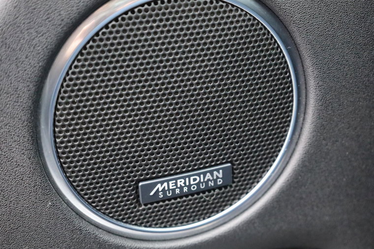 Vehicle Image 32