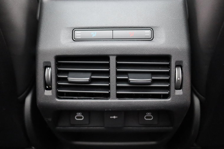 Vehicle Image 39
