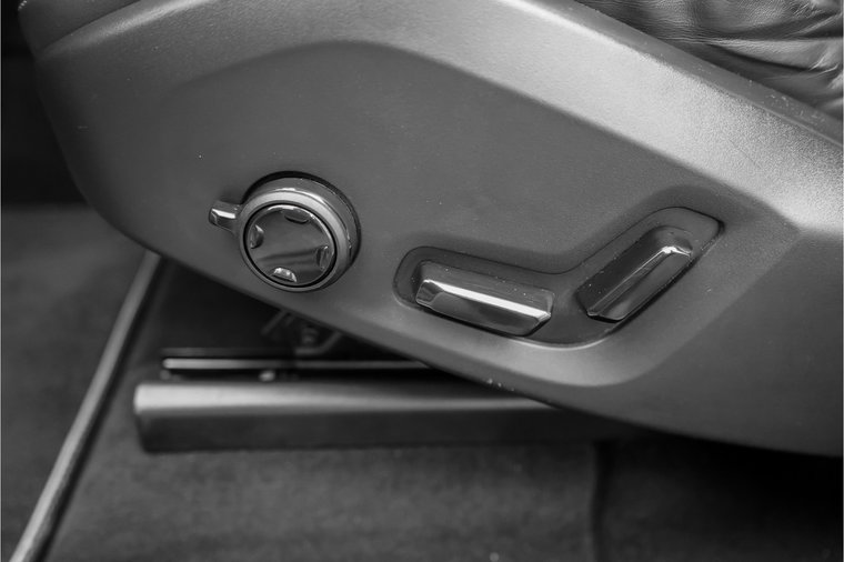 Vehicle Image 37