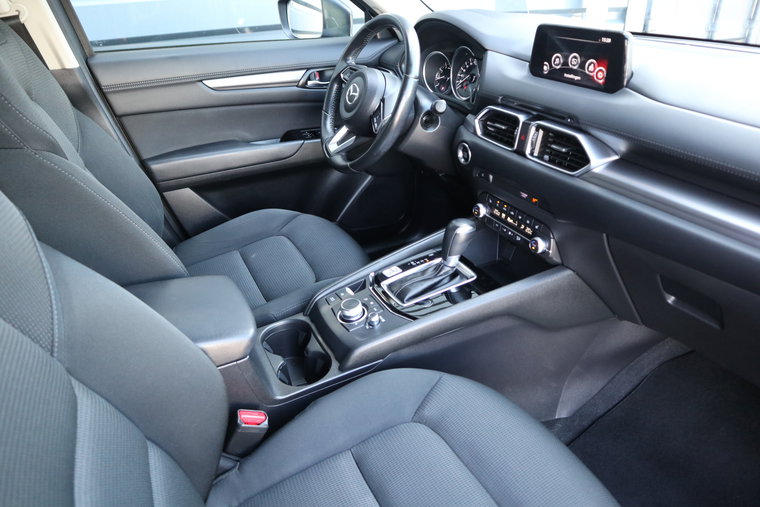Vehicle Image 12