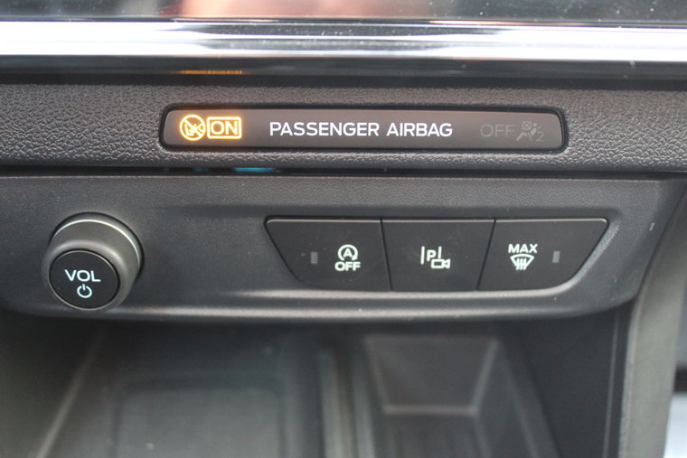 Vehicle Image 24