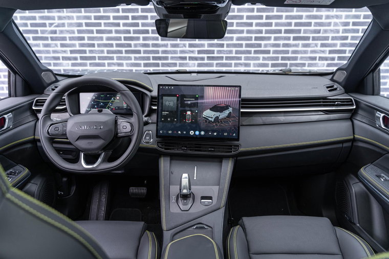 Vehicle Image 3