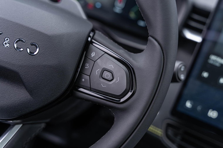 Vehicle Image 13