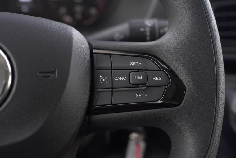 Vehicle Image 33
