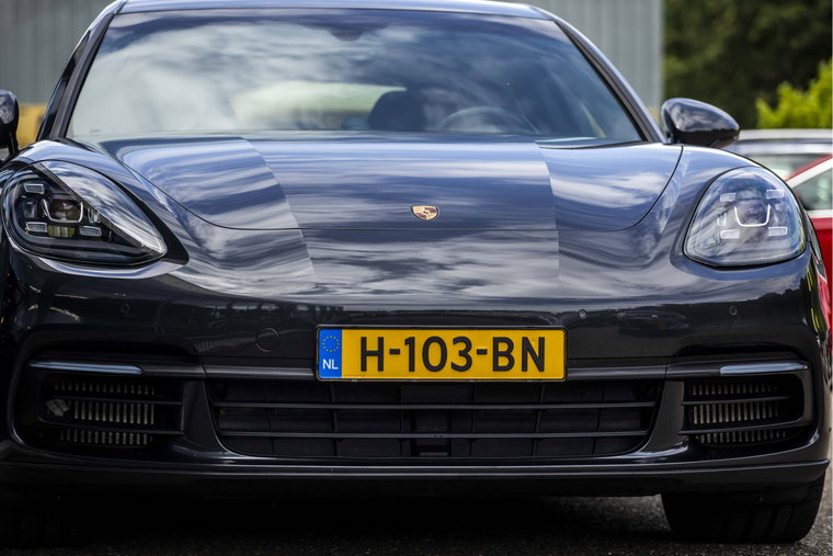 Vehicle Image 12