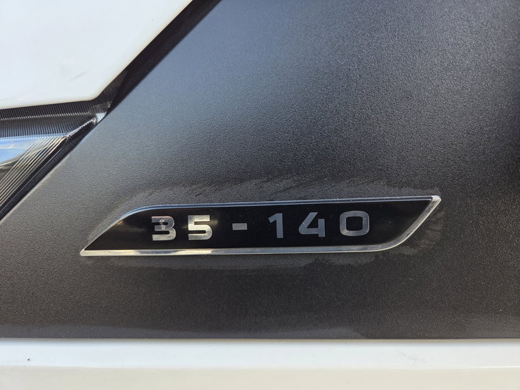 Vehicle Image 34