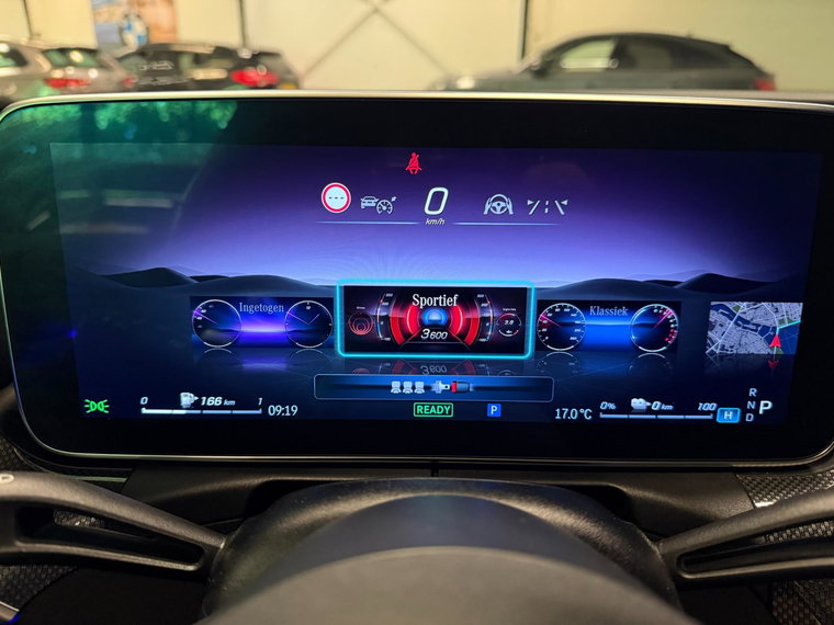 Vehicle Image 31