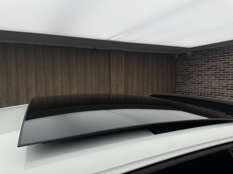 Vehicle Image 40