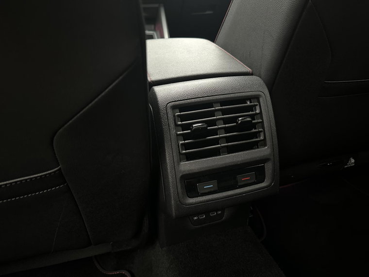 Vehicle Image 42