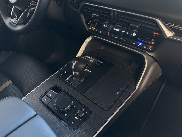 Vehicle Image 38