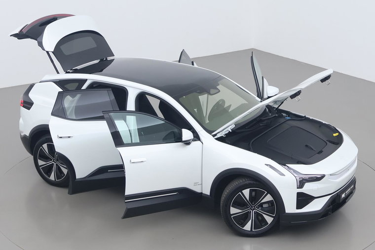 Vehicle Image 6