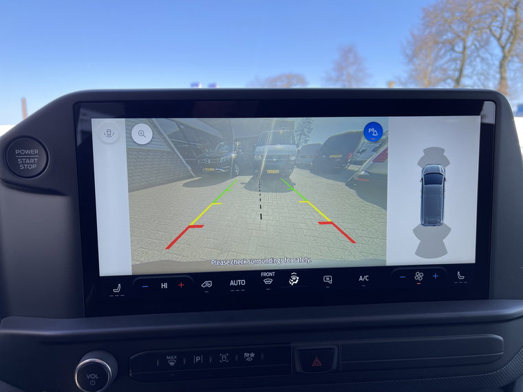 Vehicle Image 35