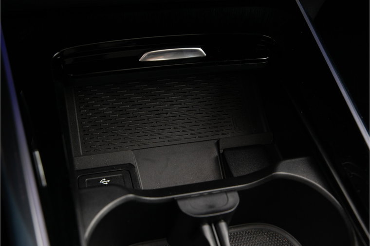 Vehicle Image 45
