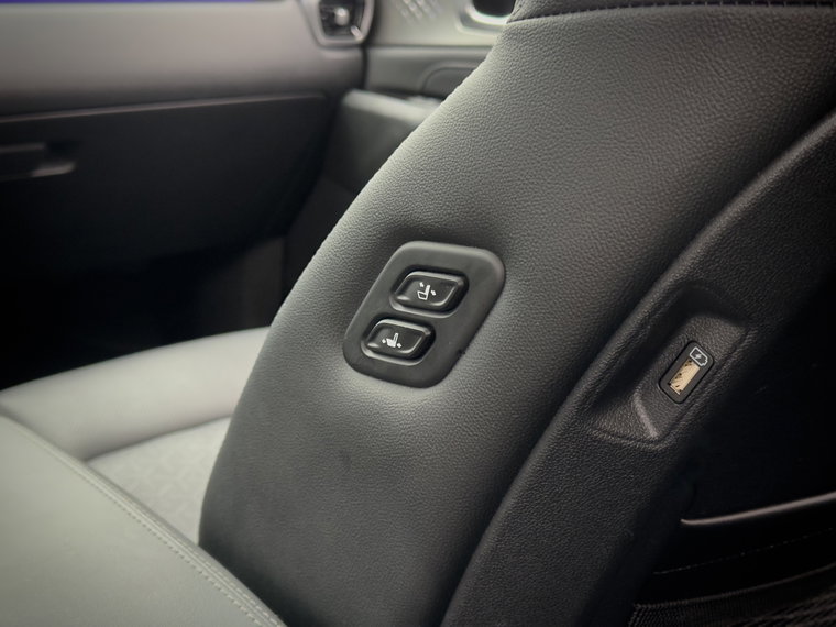Vehicle Image 39