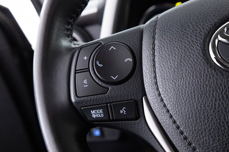 Vehicle Image 16