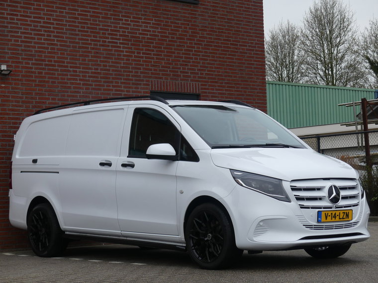 Vehicle Image 26