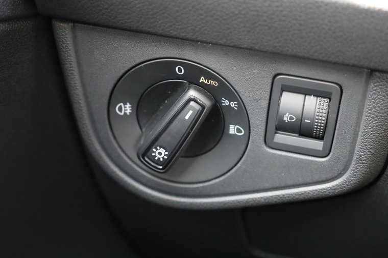 Vehicle Image 27