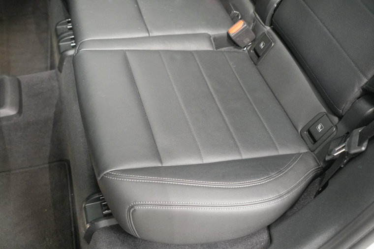Vehicle Image 37