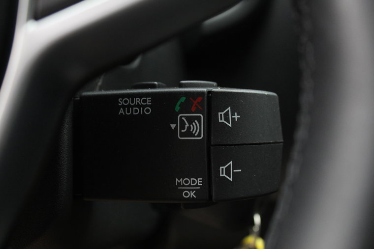Vehicle Image 26