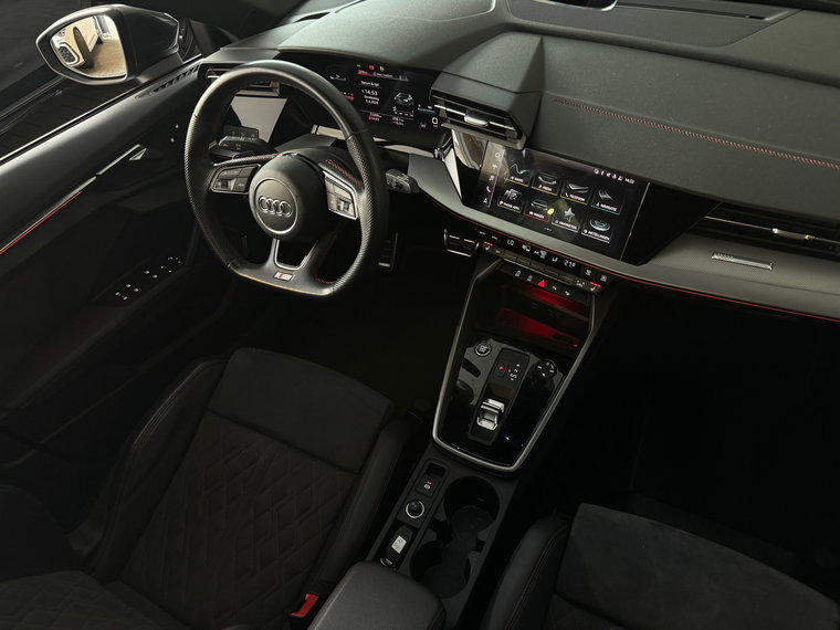 Vehicle Image 31