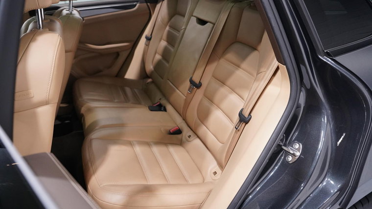 Vehicle Image 37