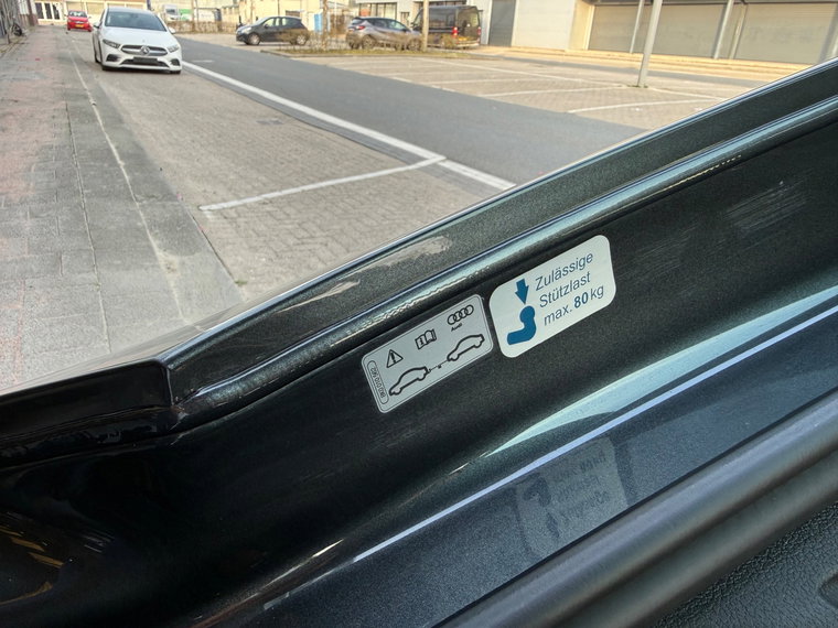 Vehicle Image 30