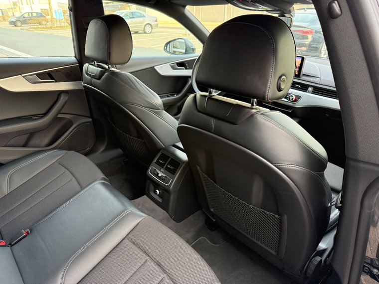 Vehicle Image 40