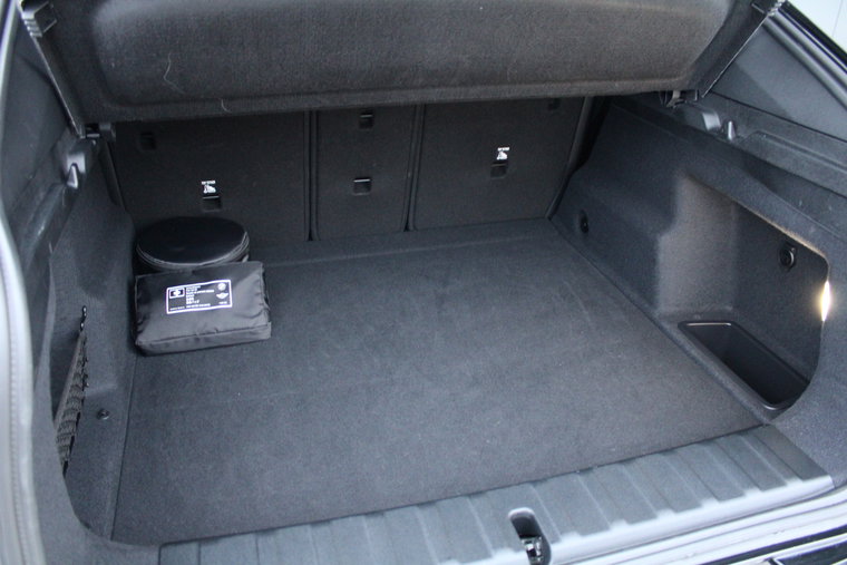Vehicle Image 37