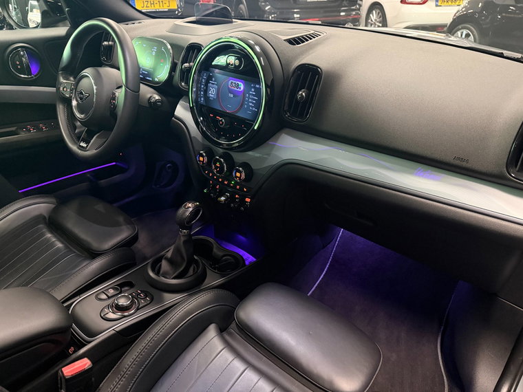 Vehicle Image 33
