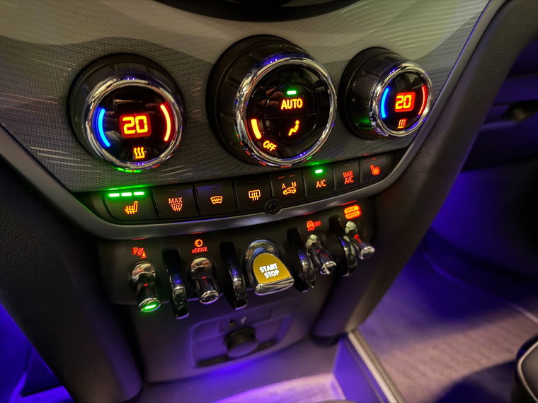 Vehicle Image 41