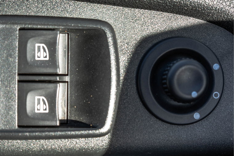 Vehicle Image 26